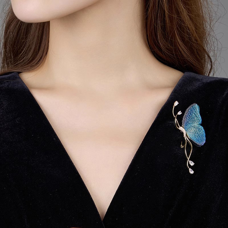 High-End Blue Initial Butterfl - Embroidery Initials Designs 评论和价格