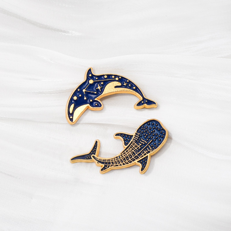 Cute Blue Whale Dolphin Brooch - Embroidery Whale 评论和价格