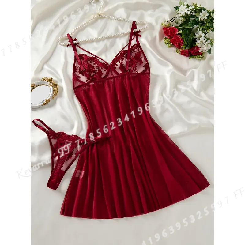 Wine Red Women's Country Style - Embroidery Red 评论和价格