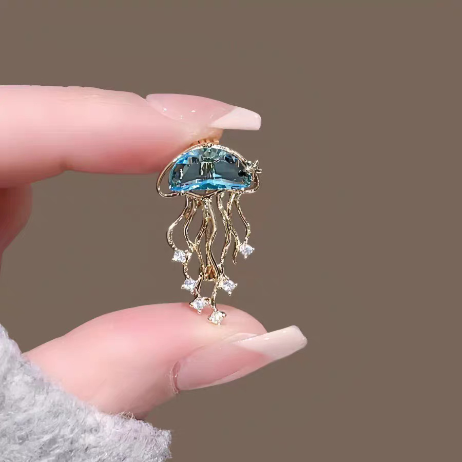 Exquisite Jellyfish Brooch for - Embroidery Whale 评论和价格