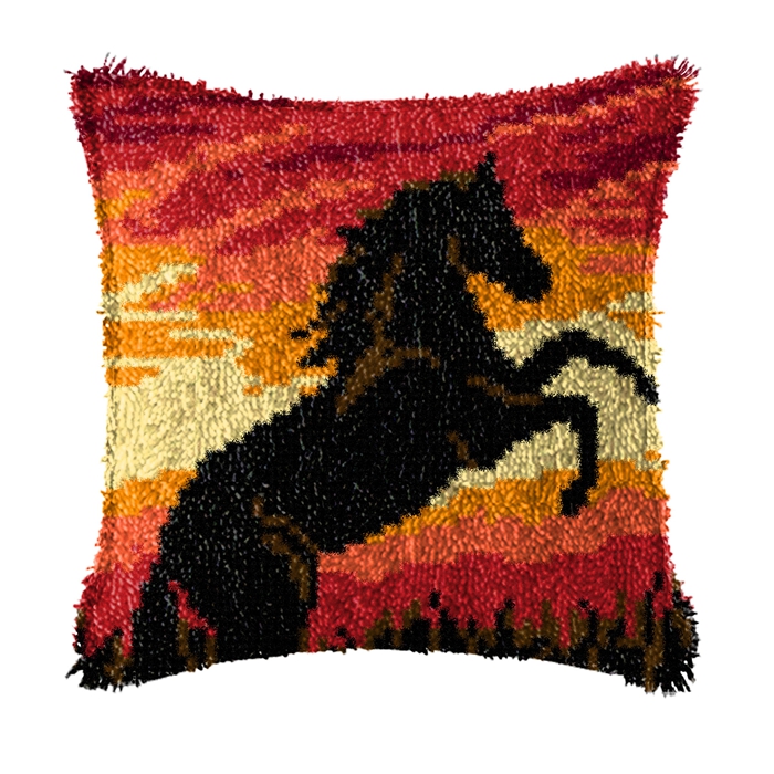 Elephant Horse Animal Latch Ho - Printed Embroidery Kit 评论和价格